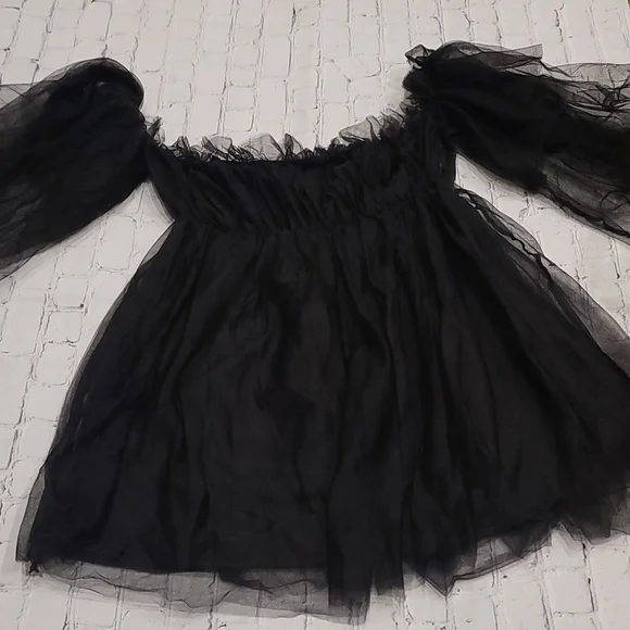 BLACK LACE DRESS - Picture 3 of 3